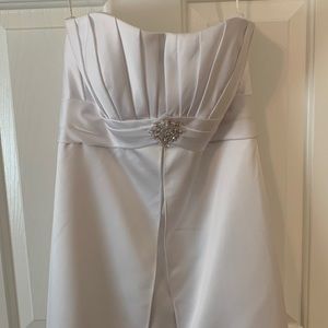 David’s Bridal wedding gown